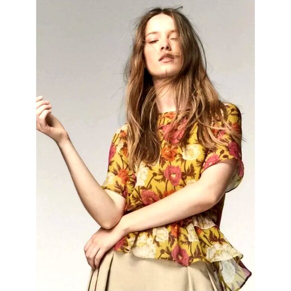 Massimo Dutti Tops - NWT Massimo Dutti mulberry silk chartreuse floral ruffle blouse